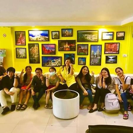 Vr Hostel สะพานควาย Bangkok Ngoại thất bức ảnh